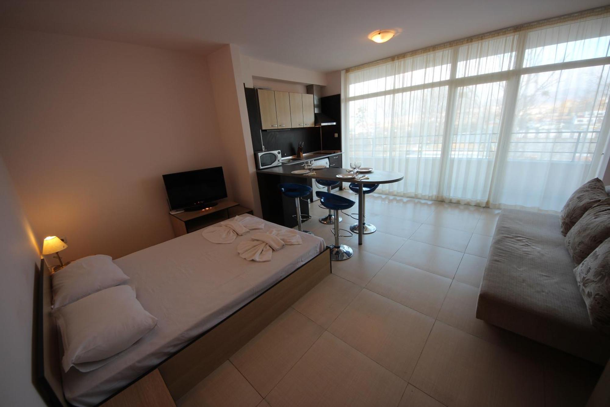 Menada Grand Kamelia Apartments Sunny Beach Habitación foto