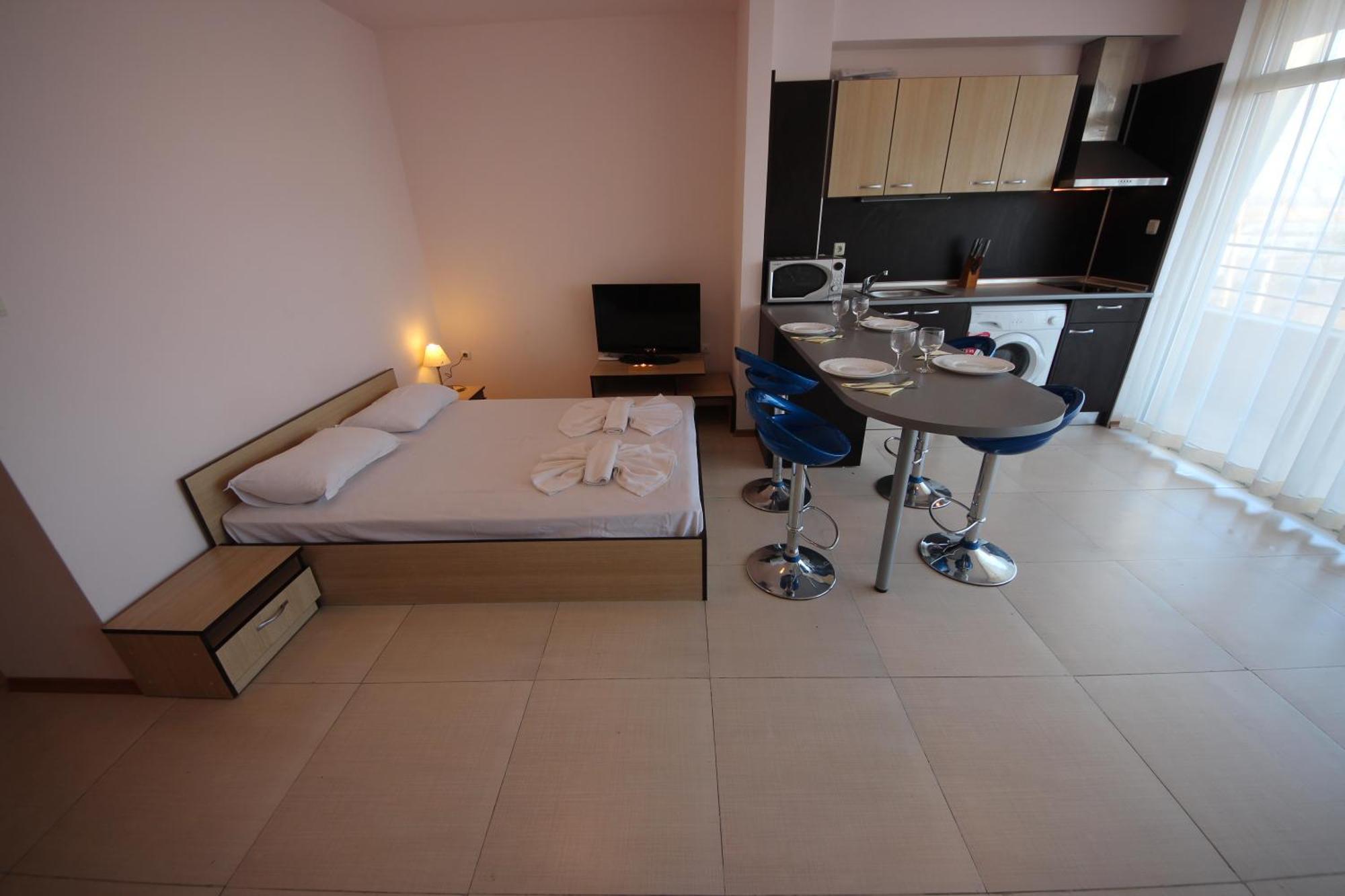 Menada Grand Kamelia Apartments Sunny Beach Habitación foto