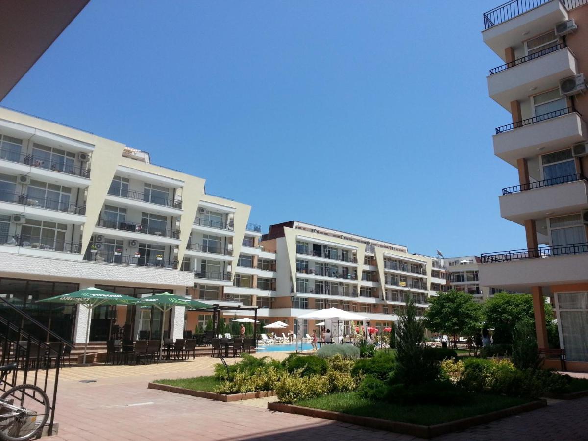Menada Grand Kamelia Apartments Sunny Beach Exterior foto