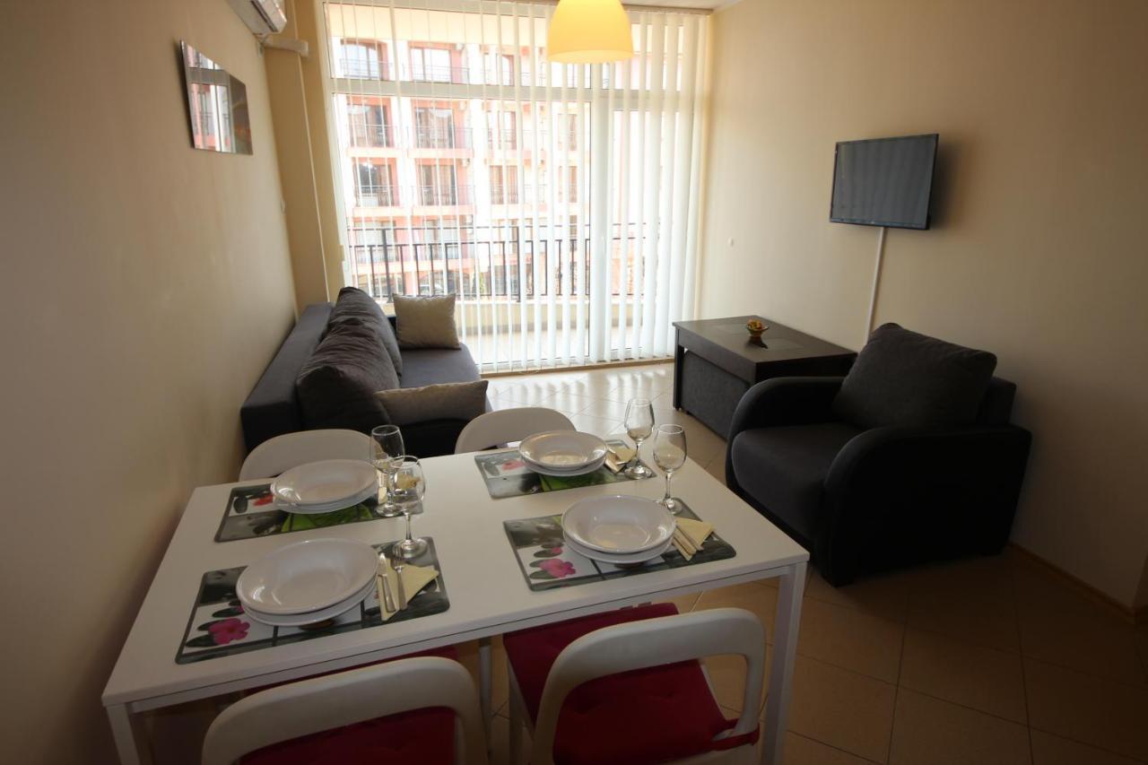 Menada Grand Kamelia Apartments Sunny Beach Habitación foto